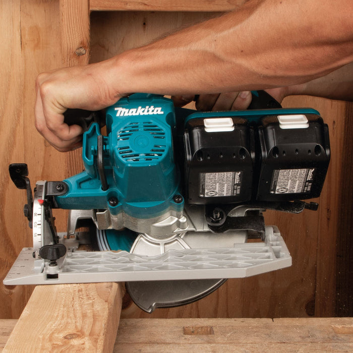 Makita 7-1/4" Cordless Circular Saw with Brushless Motor DHS780Z