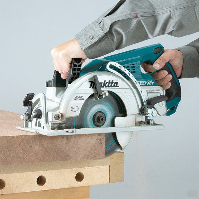 Makita 36V(18Vx2) LXT Brushless 7-1/4" Circular Saw, 5.0Ah x2Kit 558 Cuts In 2" x 4" Material DRS780PT2X