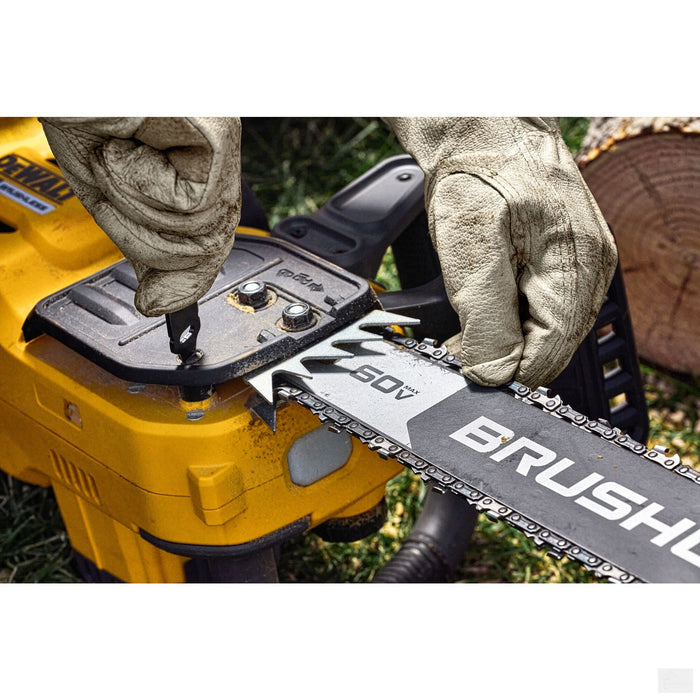 DEWALT Brushless  20 in. 15Ah Chainsaw Kit (DCCS677Z1)