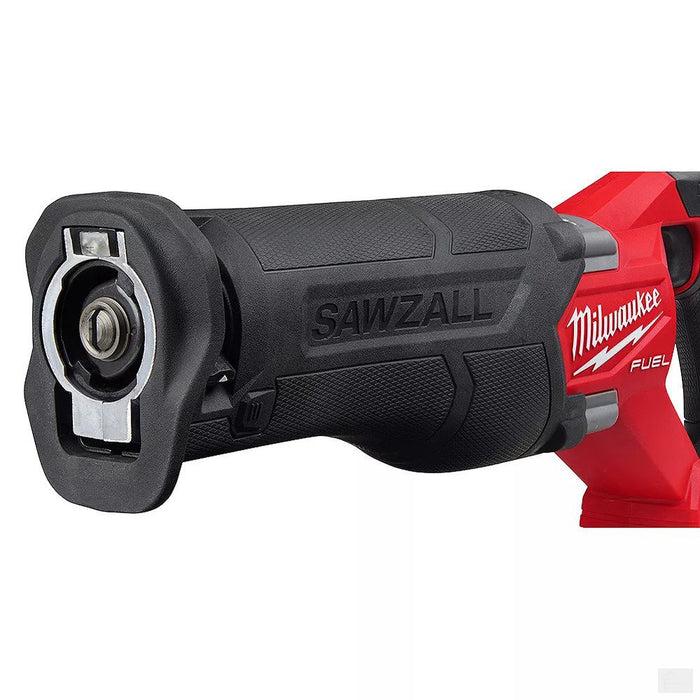 MILWAUKEE M18 FUEL™ SAWZALL® Recip Saw Kit 2821-21