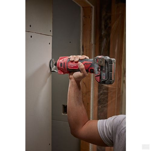 MILWAUKEE M18 18 Volt Lithium-Ion Cordless Cut Out Tool - Tool Only [2627-20]