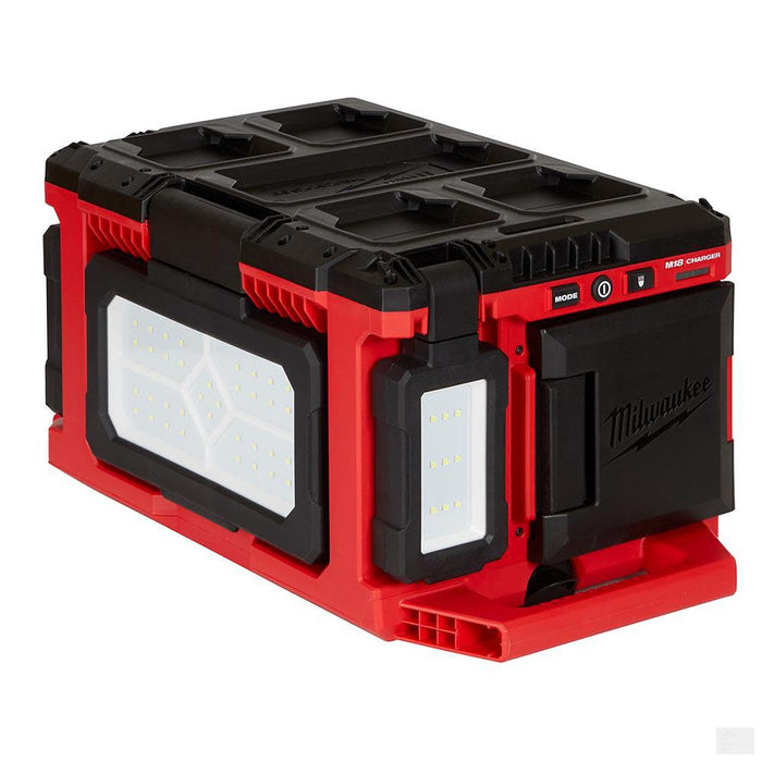 MILWAUKEE M18 18 Volt Lithium-Ion Cordless PACKOUT Light/Charger - Tool Only [2357-20]
